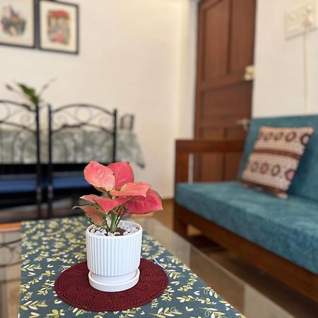Villa By The Beach Goa Бенаулім Екстер'єр фото