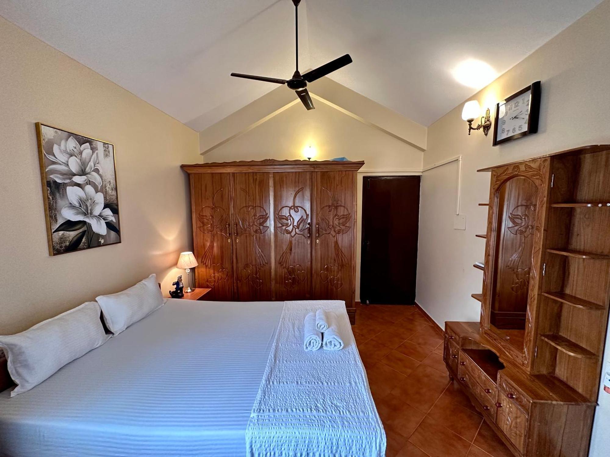 Villa By The Beach Goa Бенаулім Екстер'єр фото
